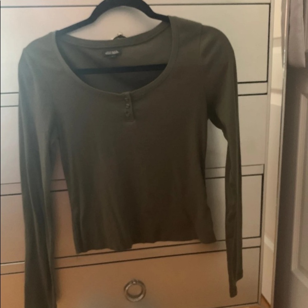 camo green long sleeve